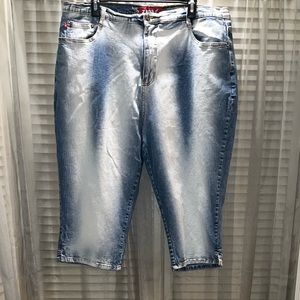 ZANA DI Women’s Denim Cropped Jeans. Sz 24.